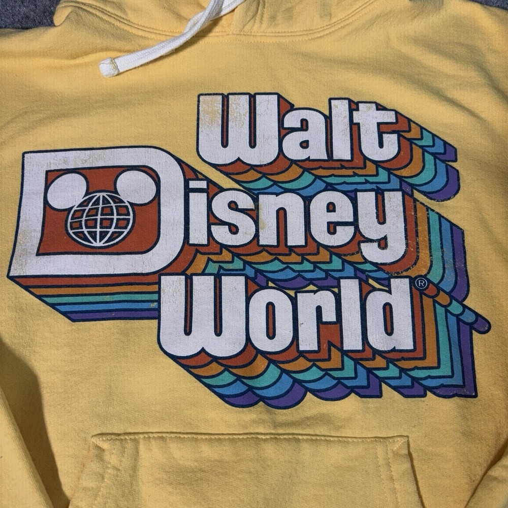 Walt Disney World Hoodie Adult Medium Yellow Pullover Retroโ Graphic Sweatshirt